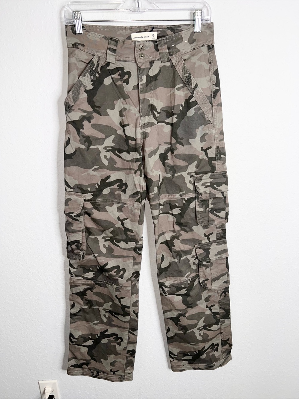 Vintage Abercrombie & Fitch Camo Cargo Pants Women’s 26 2 Paratrooper AA